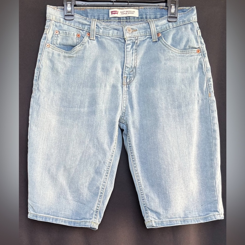 Boys Light Blue Levi’s Denim Shorts. 20 REG W30